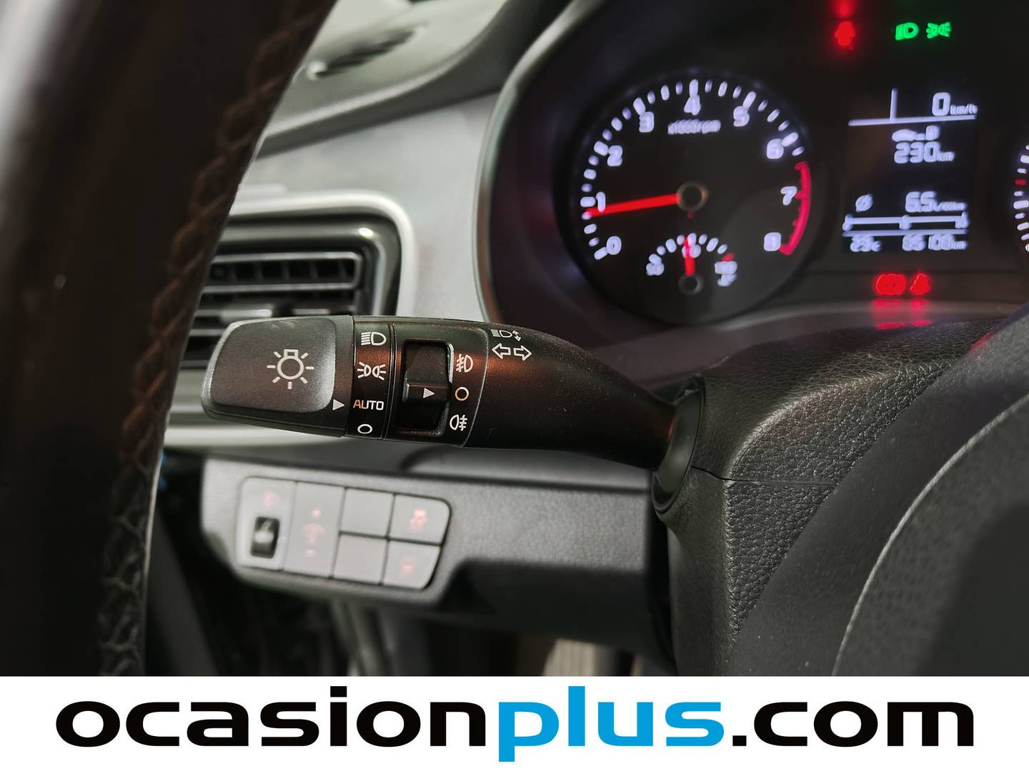 KIA Stonic KIA Stonic 1.2 CVVT Eco-Dynamics Drive (84 CV) km 0