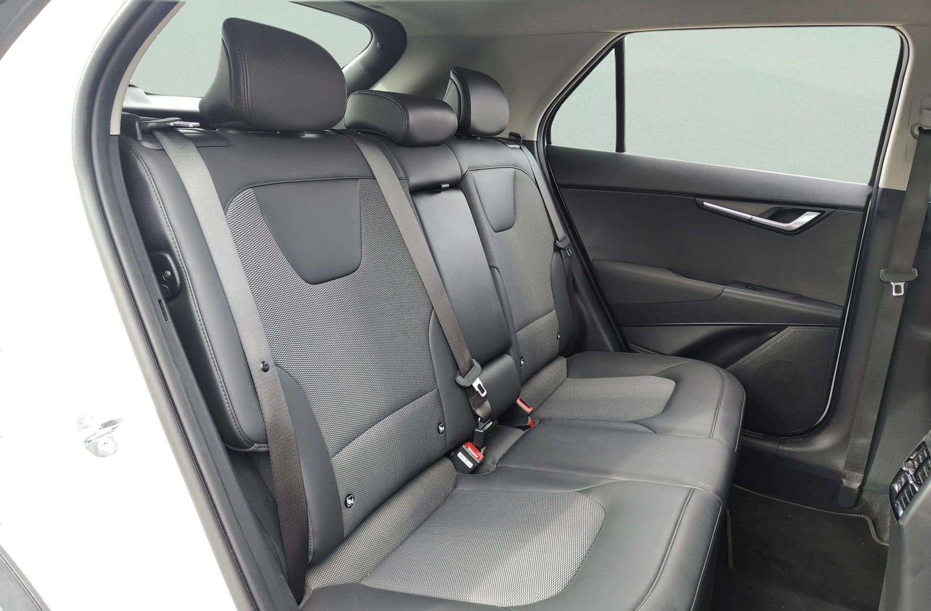 Kia Niro 1.6 GDi HEV Drive - foto 20
