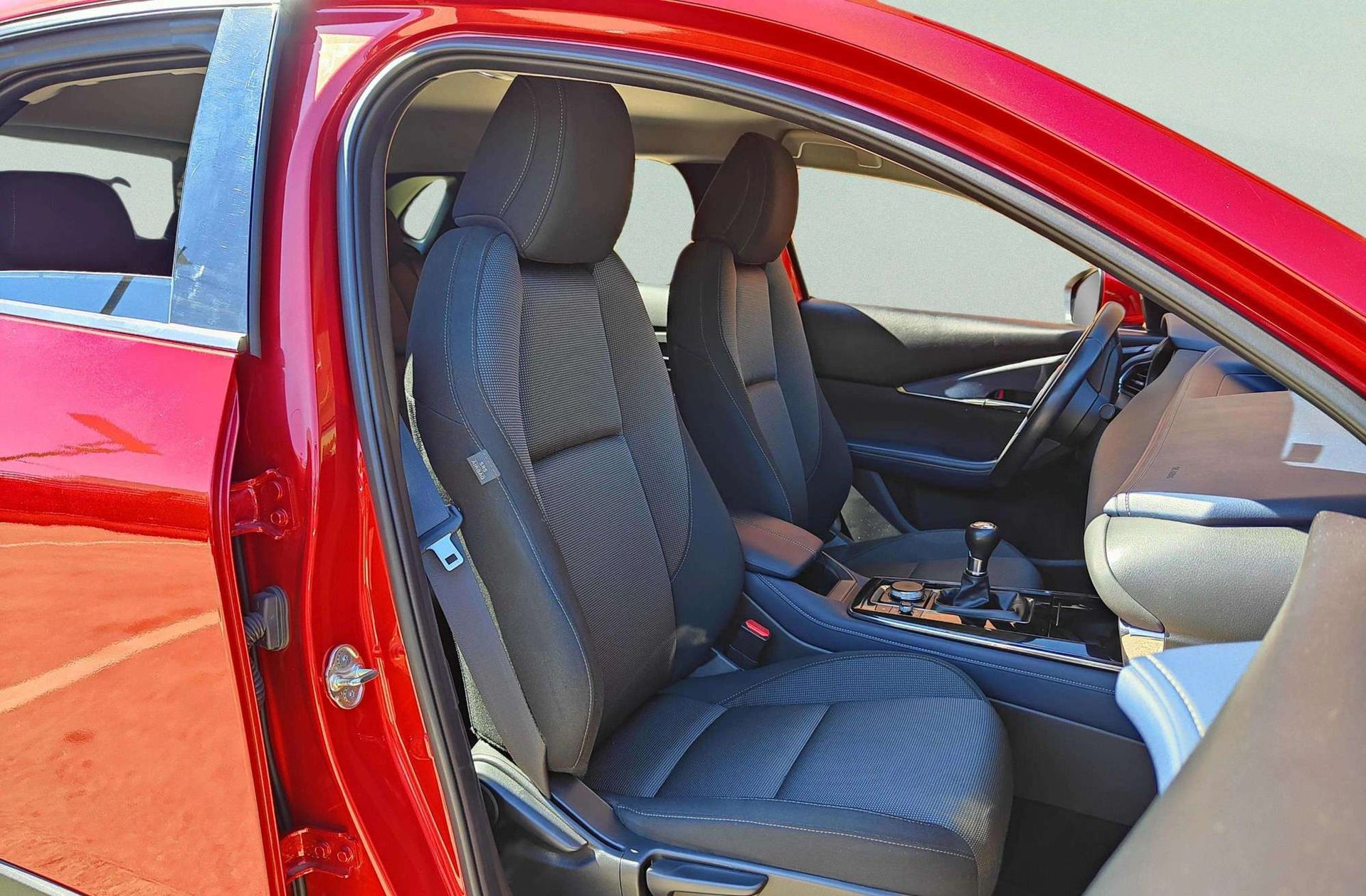 Mazda CX-30 2.0 Skyactiv-X Zenith - foto 21