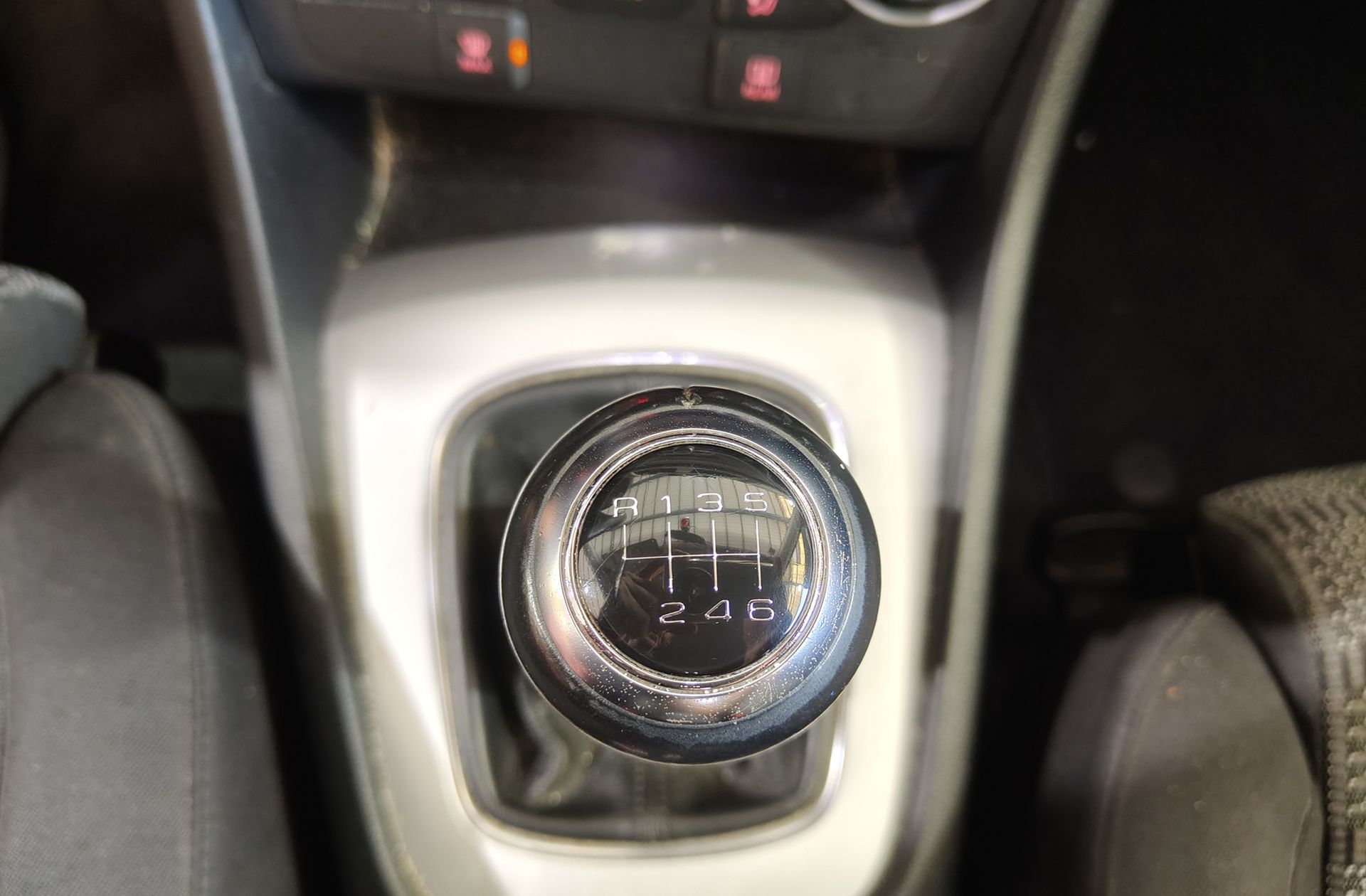 Audi Q3 sport edition 2.0 TDI - foto 5