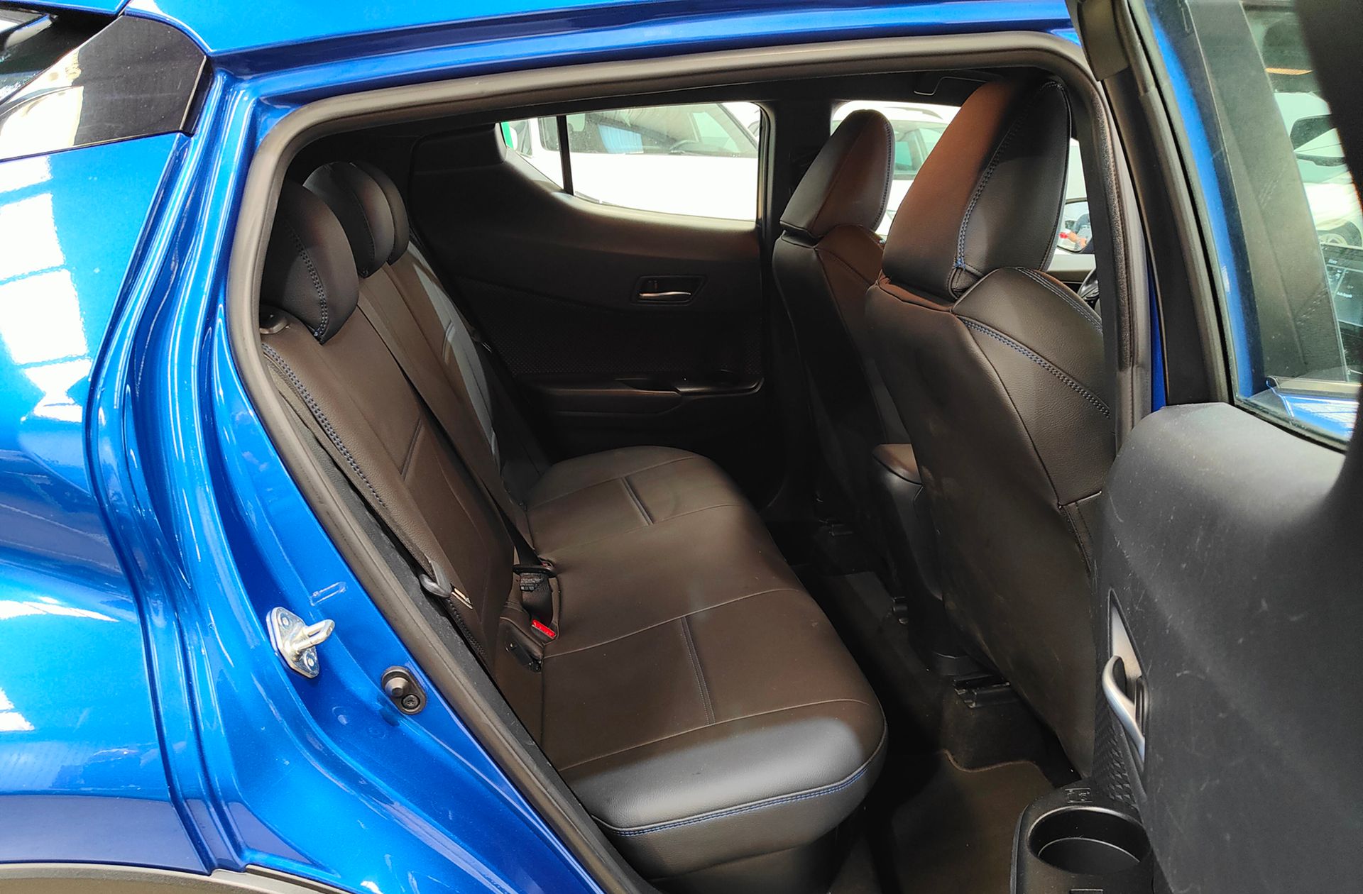 Toyota C-HR 1.8 125H Active - foto 15