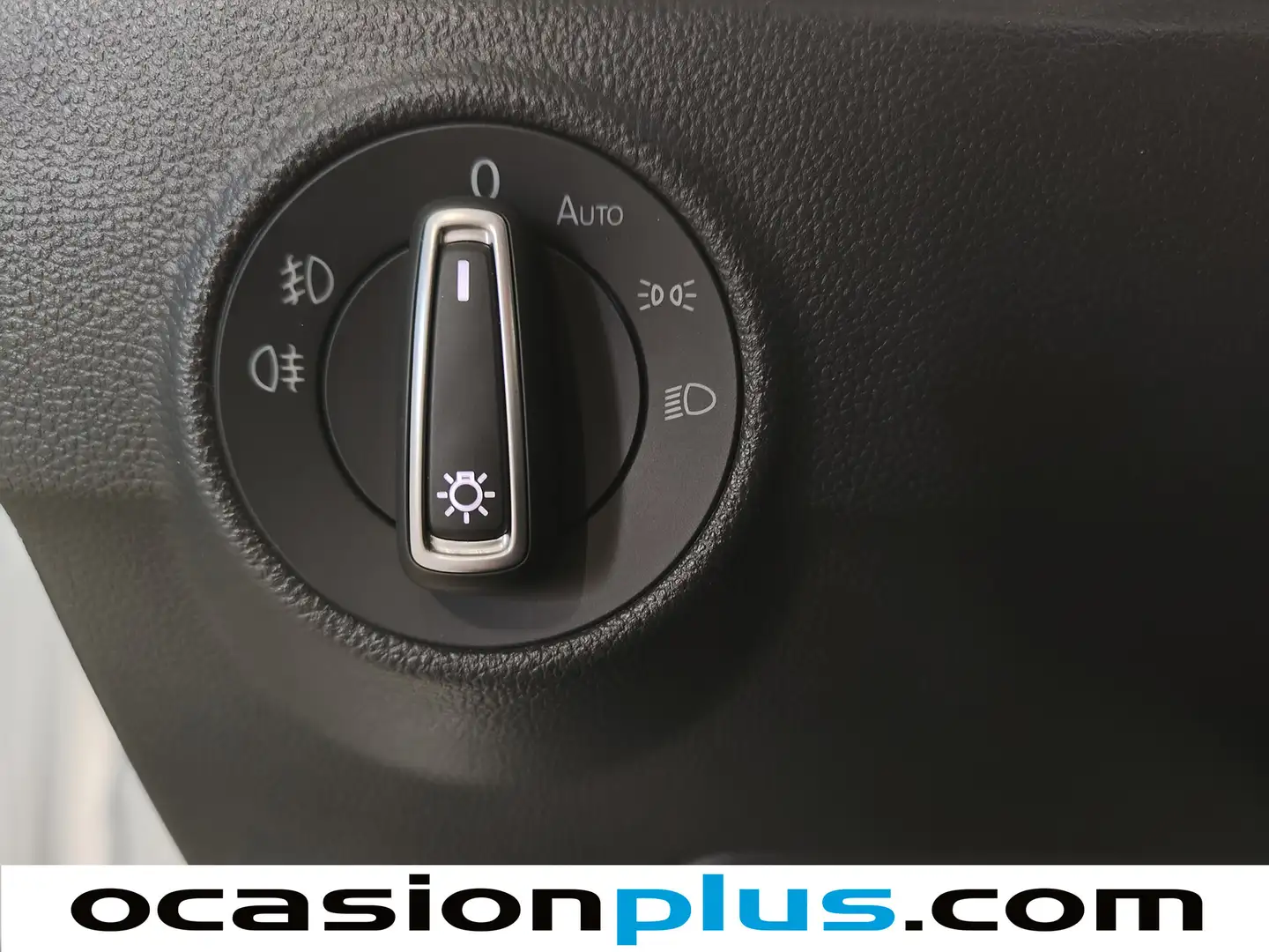 Foto Volkswagen T-Roc Volkswagen T-Roc Advance Style 1.6 TDI (115 CV)