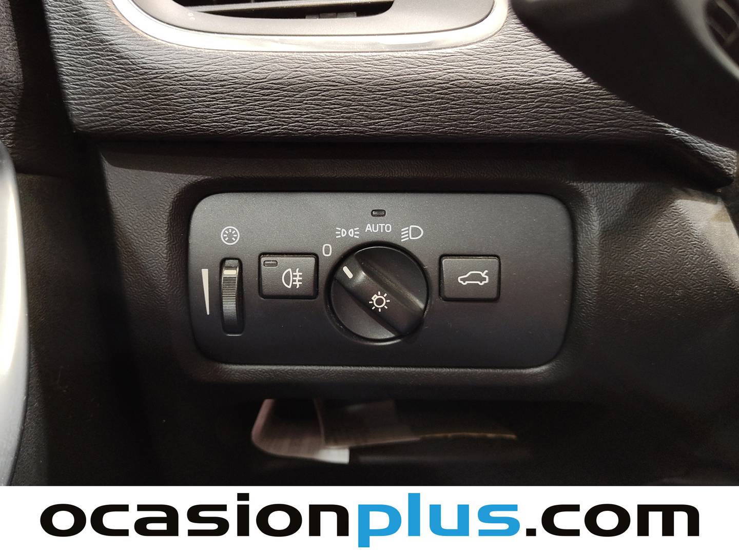 Volvo V40 Volvo V40 D2 Momentum (120 CV) seminuevo