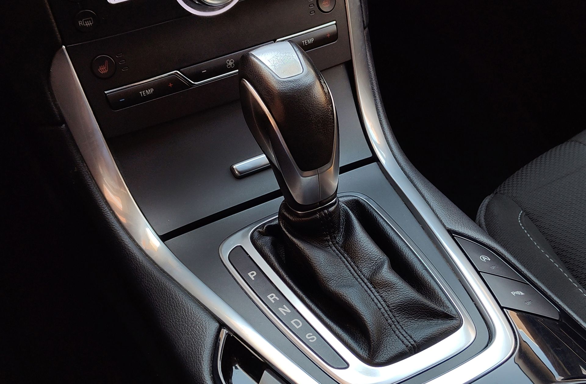 Ford S-Max 2.0 TDCi Titanium PowerShift 7 plazas - foto 5