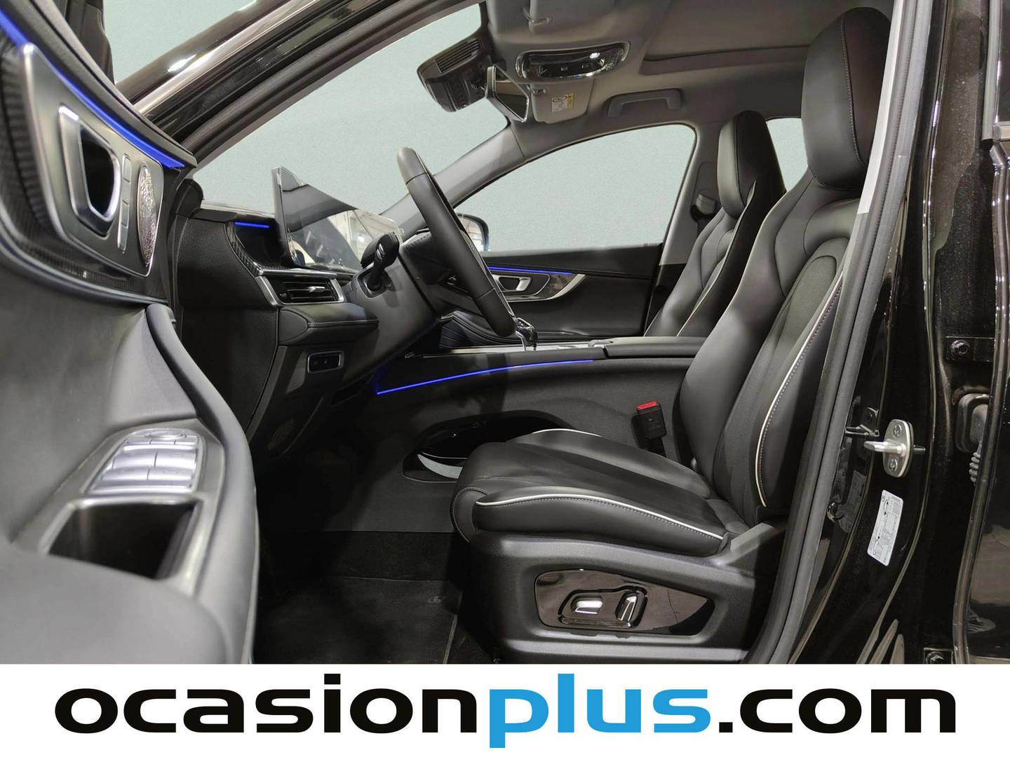 Foto asientos delanteros EBRO S700 EBRO S700 1.6 TGDI Luxury 7 DCT (147 CV)