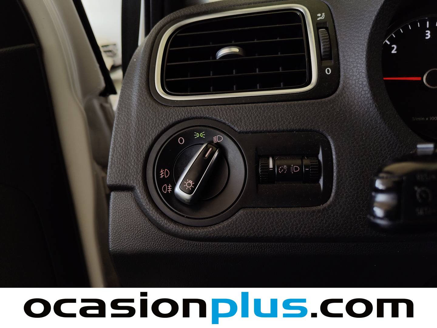 Foto Volkswagen Polo Volkswagen Polo Sport by R-Line 1.6 TDI (90 CV)