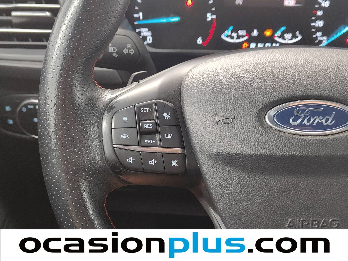 Accesorios del Ford Focus Ford Focus 1.5 Ecoblue ST-Line Auto (120 CV)