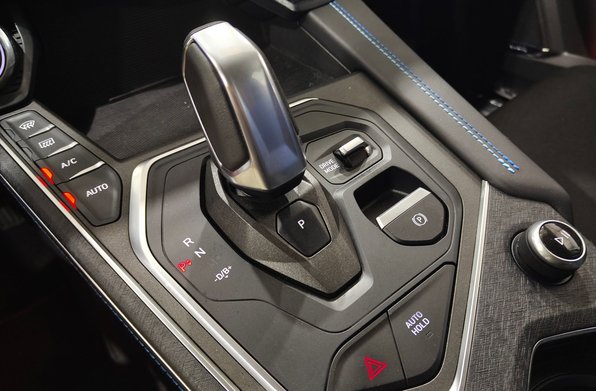 Lynk & Co 01 1.5 PHEV - foto 7