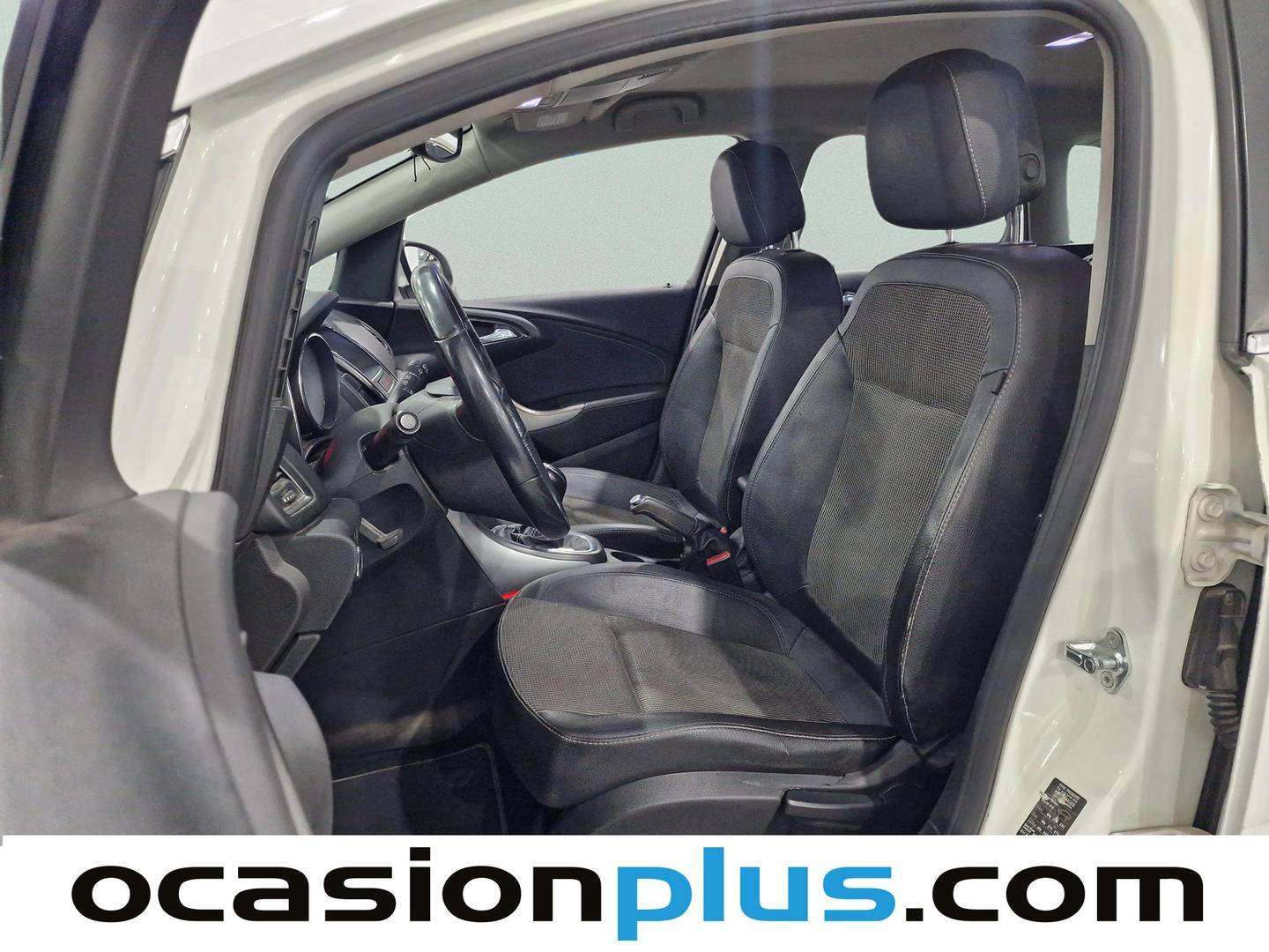 Foto asientos delanteros Opel Astra Opel Astra Sports Tourer 1.7 CDTI Excellence (125 CV)