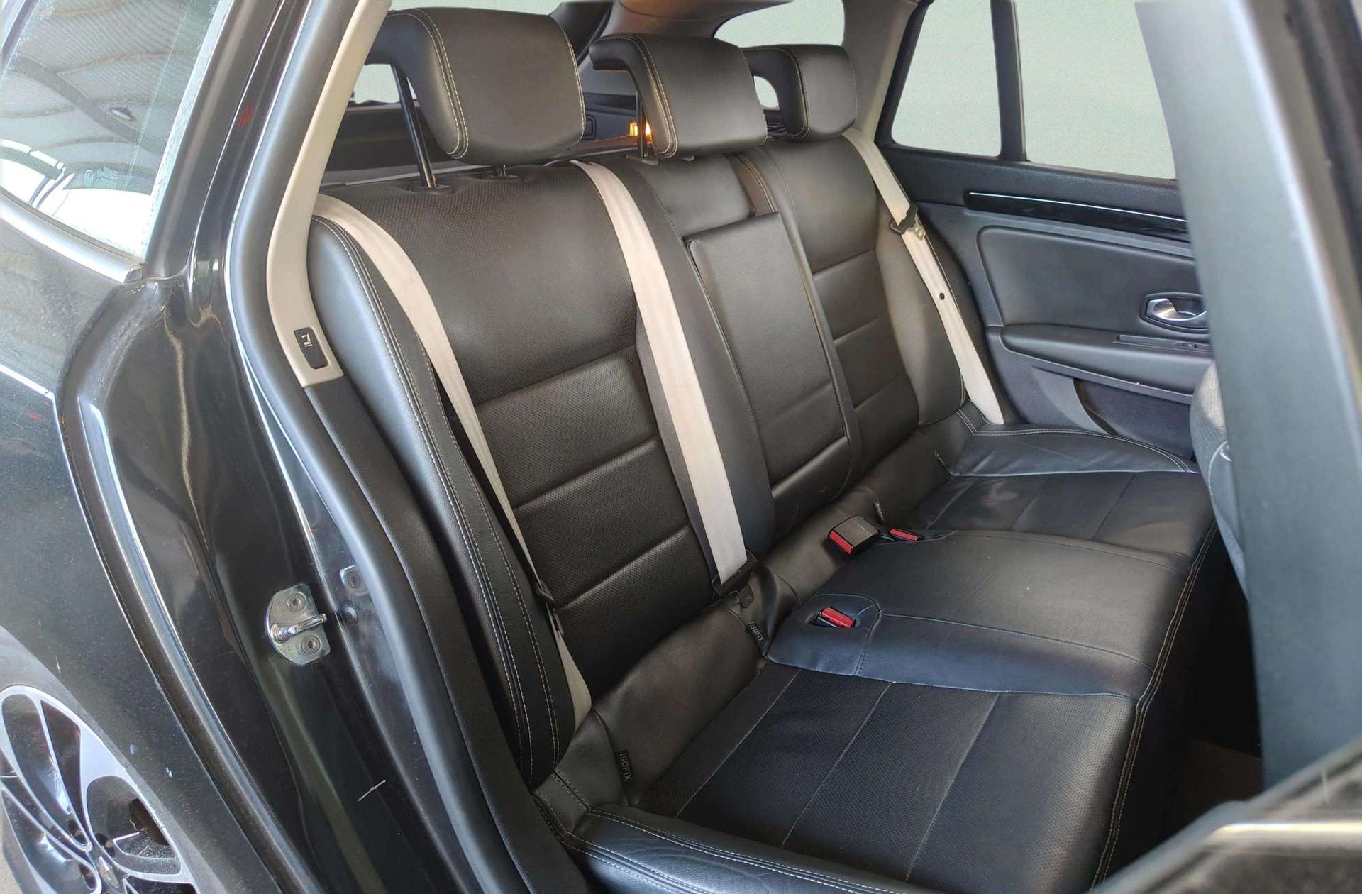 Renault Laguna Grand Tour dCi 175 Bose Edition - foto 17