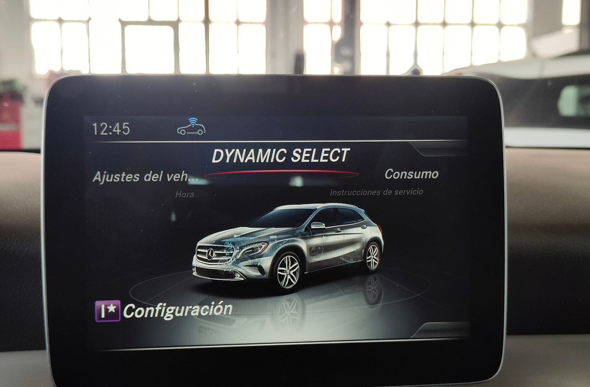 Mercedes-Benz GLA 200 d AMG Line - foto 9