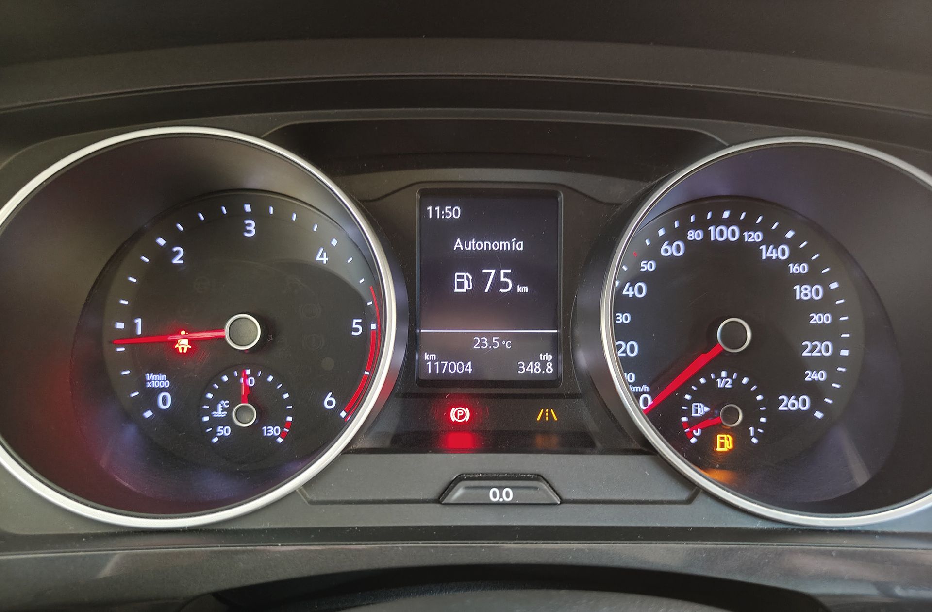 Volkswagen Tiguan Edition 2.0 TDI - foto 24