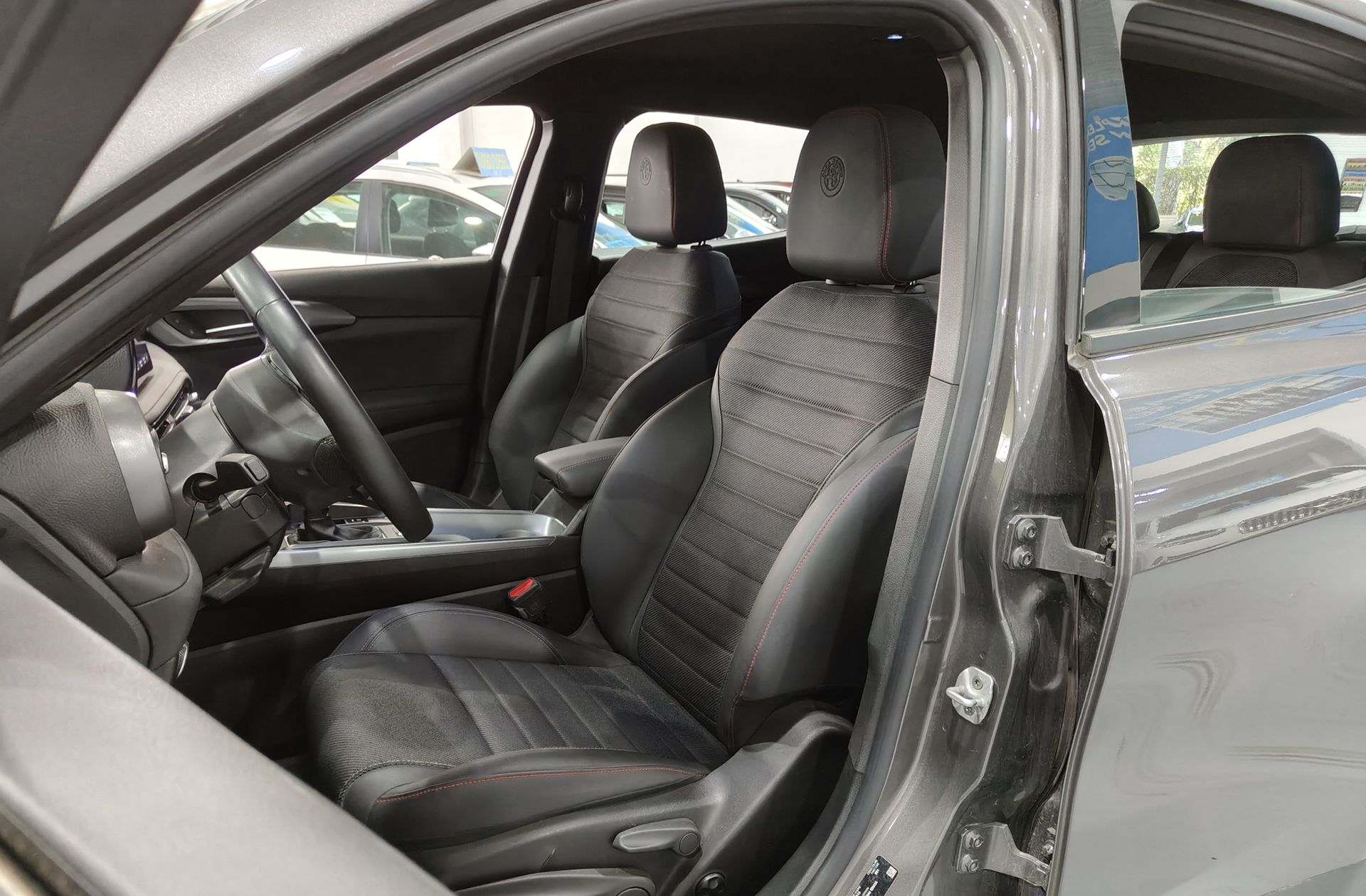 Alfa Romeo Tonale 1.5 MHEV Sprint FWD - foto 11