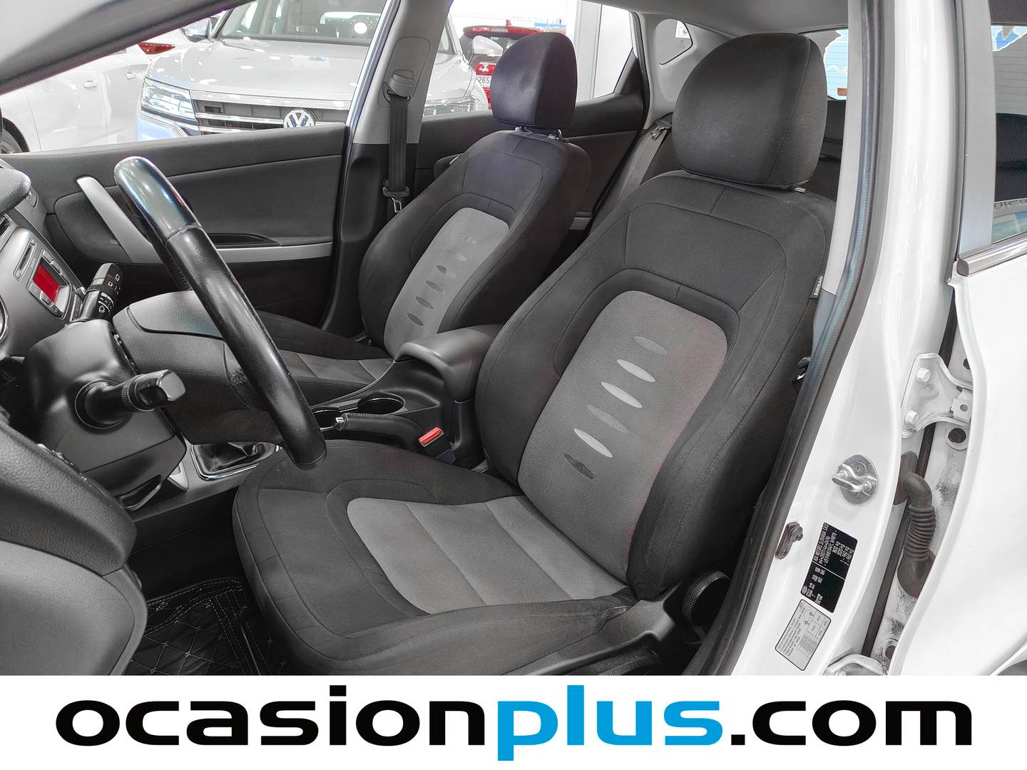 Foto asientos delanteros KIA Ceed KIA Ceed 1.4 CVVT Drive (100 CV)