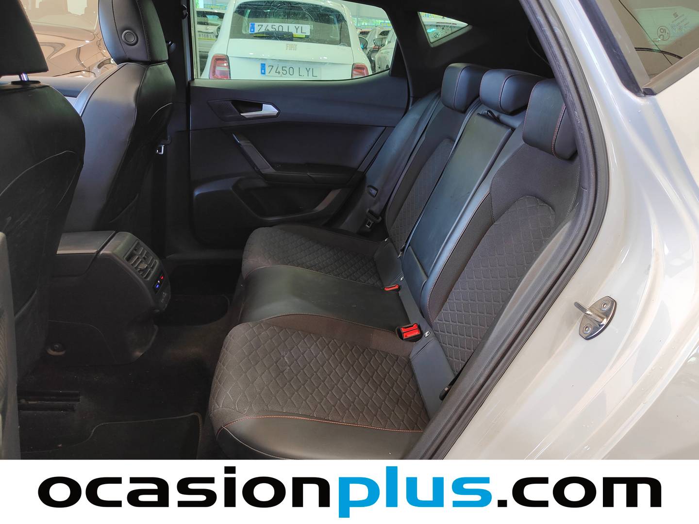 Foto asientos traseros Seat León Seat León 1.5 TSI S&S FR Go L (150 CV)