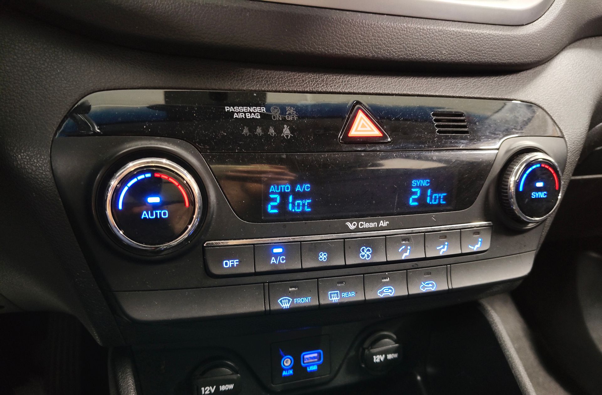 Hyundai Tucson 1.6 GDI BlueDrive 25 Aniversario 4x2 - foto 27