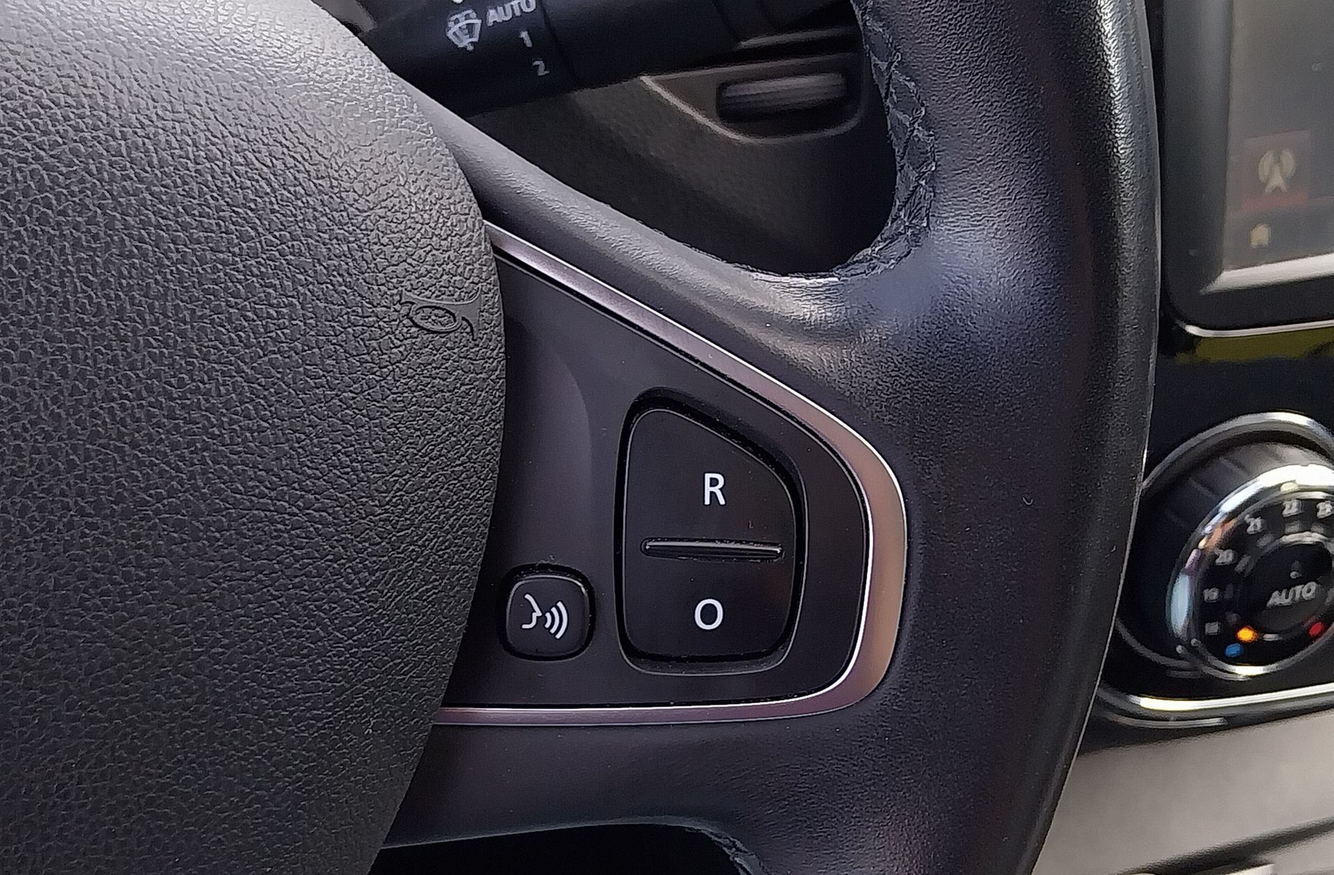 Renault Captur Zen Energy TCe - foto 24
