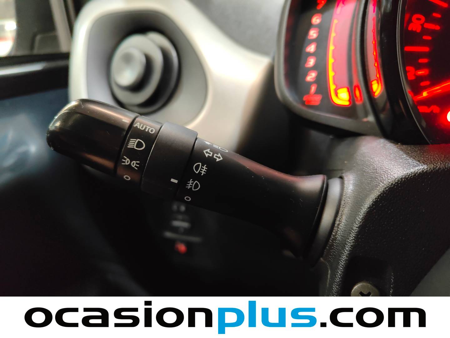 Peugeot 108 Peugeot 108 1.2 PureTech Allure (82 CV) gasolina