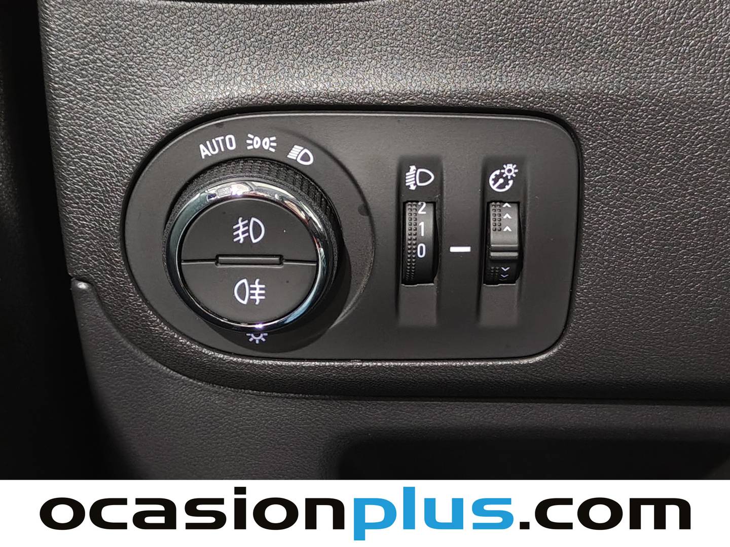 Foto Opel Crossland X Opel Crossland X X 1.2 Innovation (130 CV)