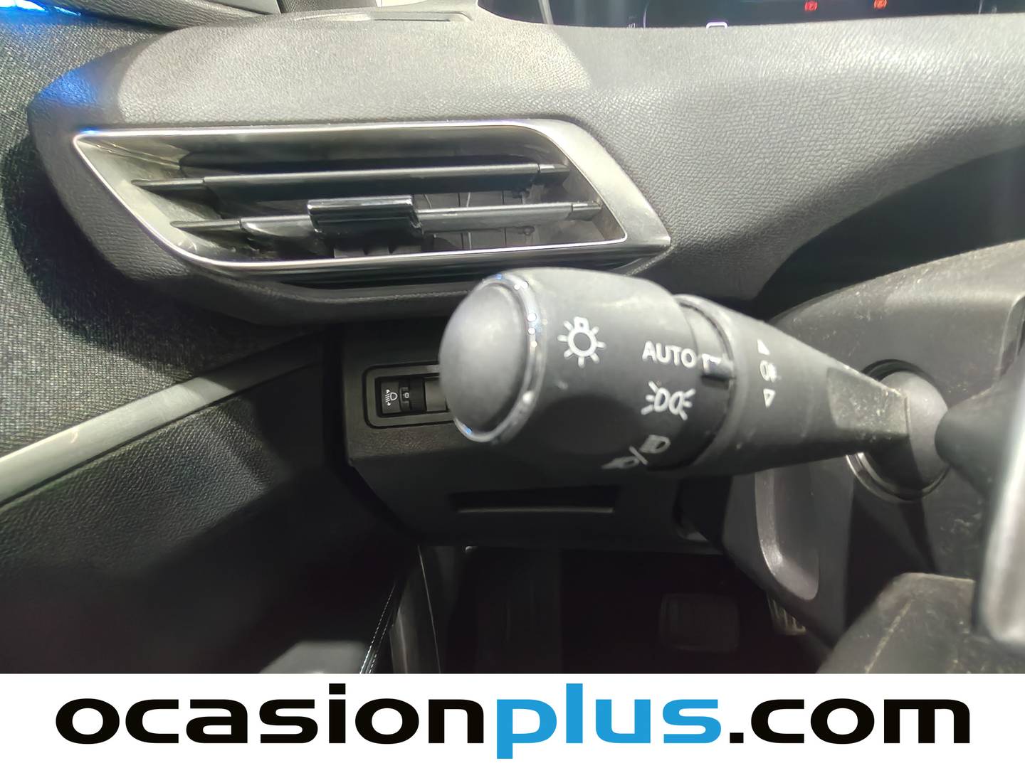 Foto Peugeot 5008 Peugeot 5008 PureTech 130 S&S Allure Pack EAT8 (130 CV) 7 Plazas