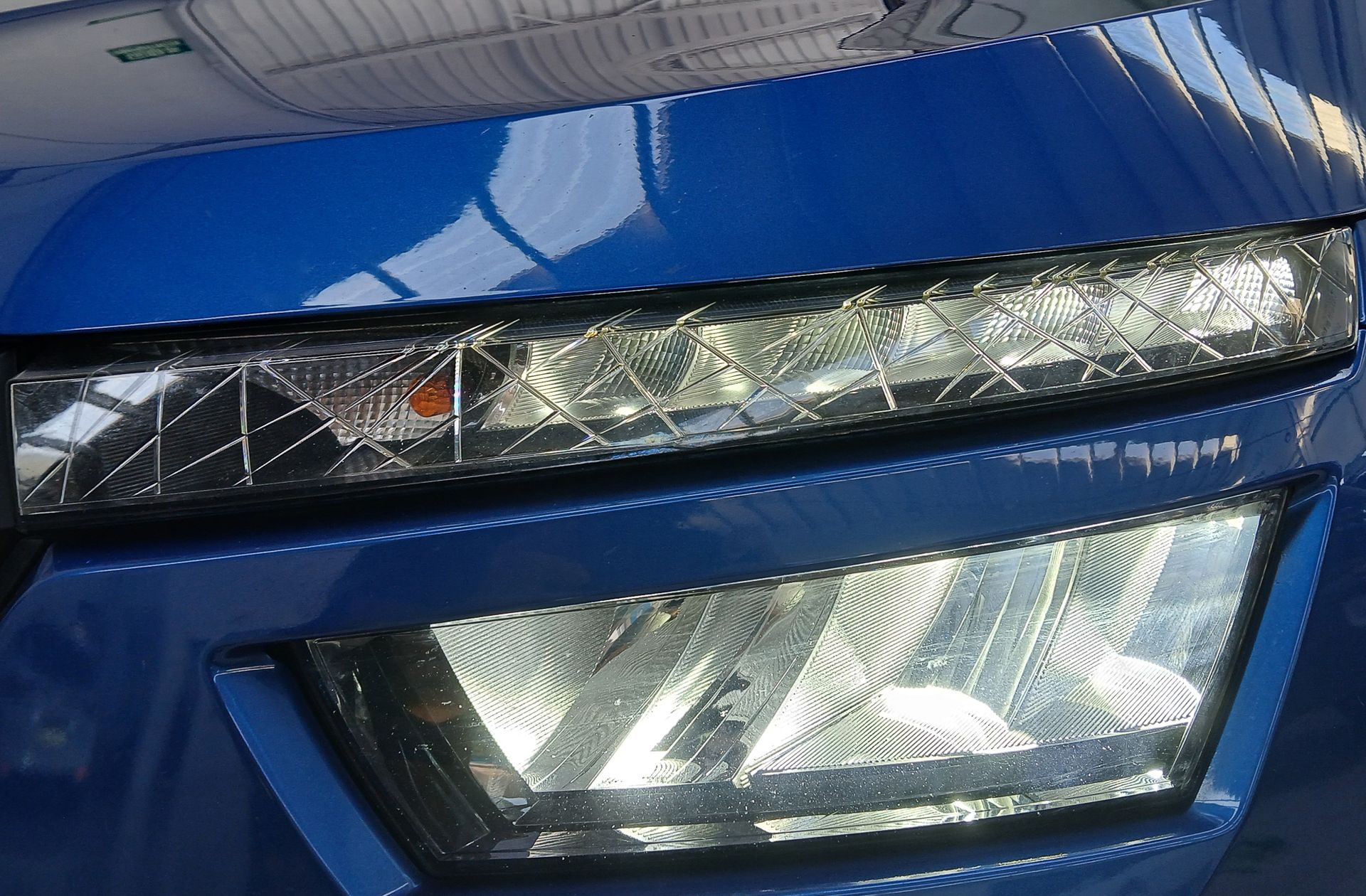 Škoda Kamiq 1.0 TSI Sport - foto 14