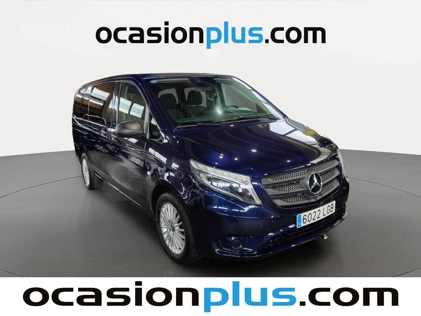 Foto delantera Mercedes Vito Mercedes Vito 116 CDI Tourer Pro Larga (163 CV) 9 Plazas derecha