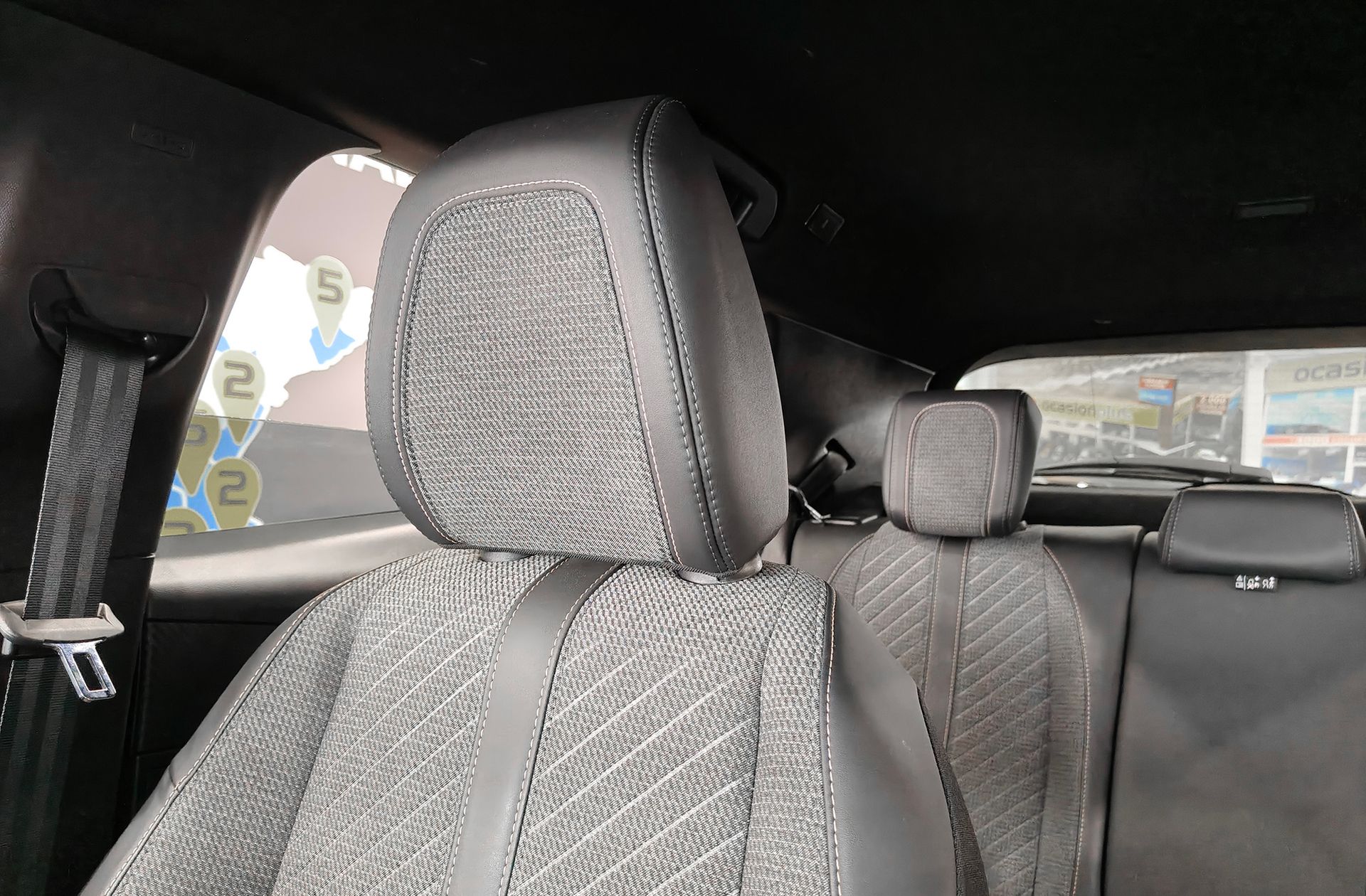 Peugeot 2008 Allure Hybrid eDCS6 - foto 9