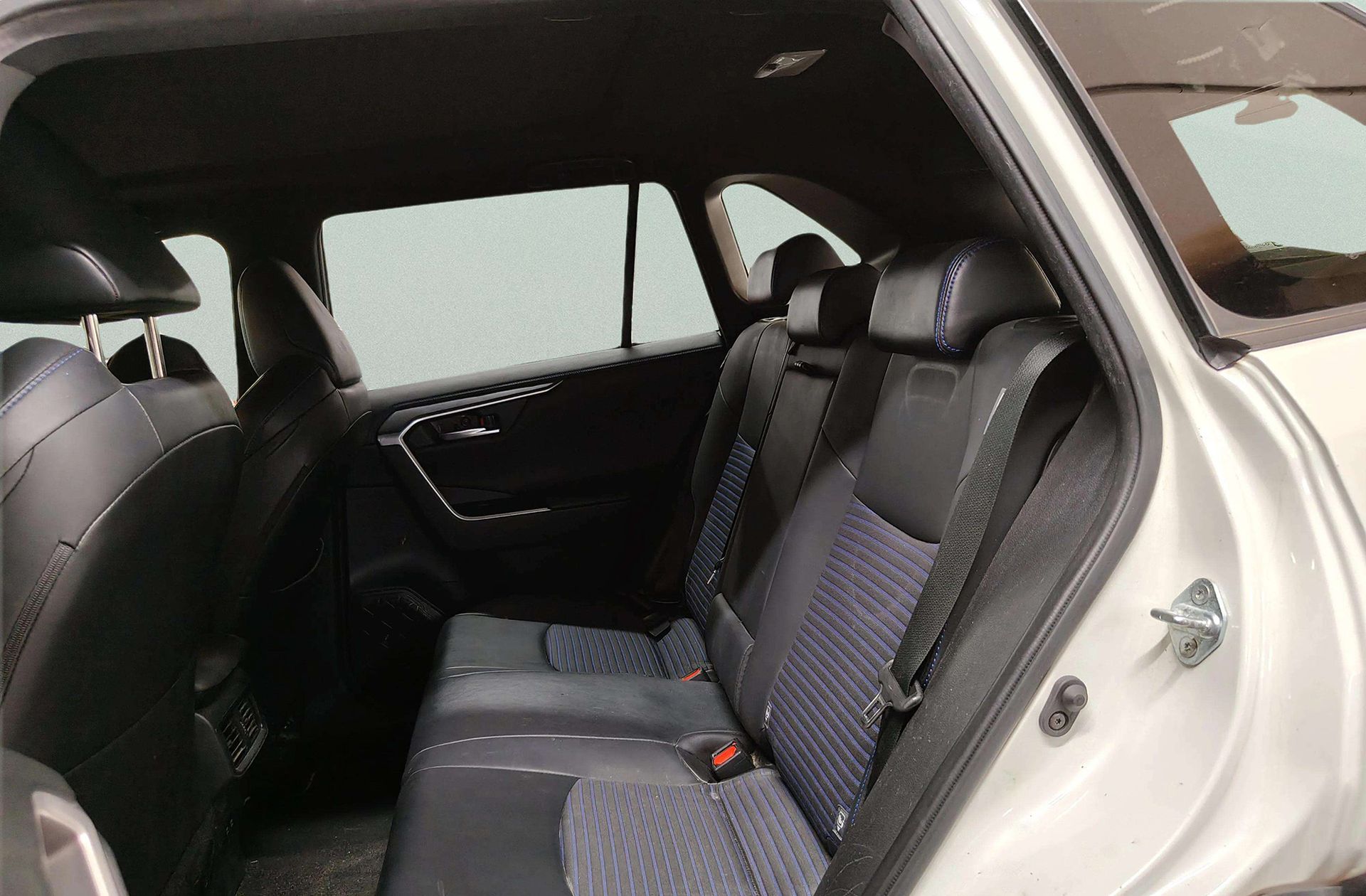 Toyota RAV4 2.5 hybrid 220H Style e-CVT - foto 13