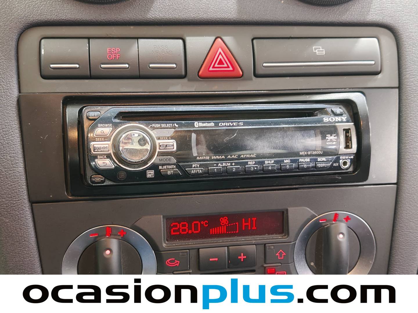 Foto Audi A3 Audi A3 Attraction 1.6 (102 CV)