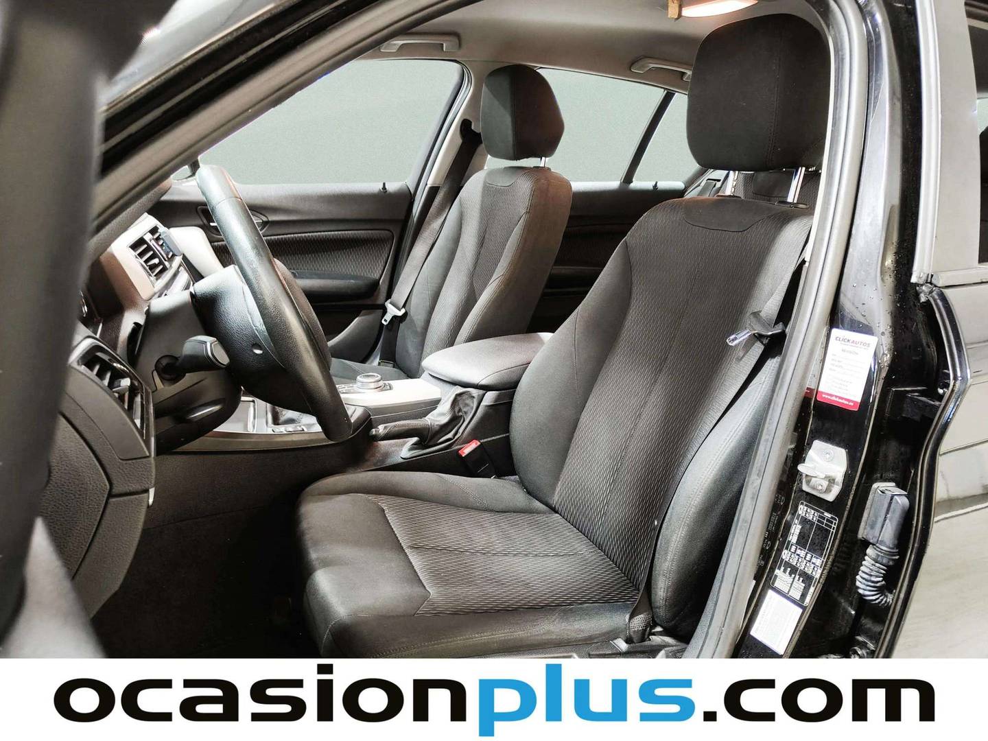 Foto asientos delanteros BMW Serie 1 BMW Serie 1 118d (150 CV)