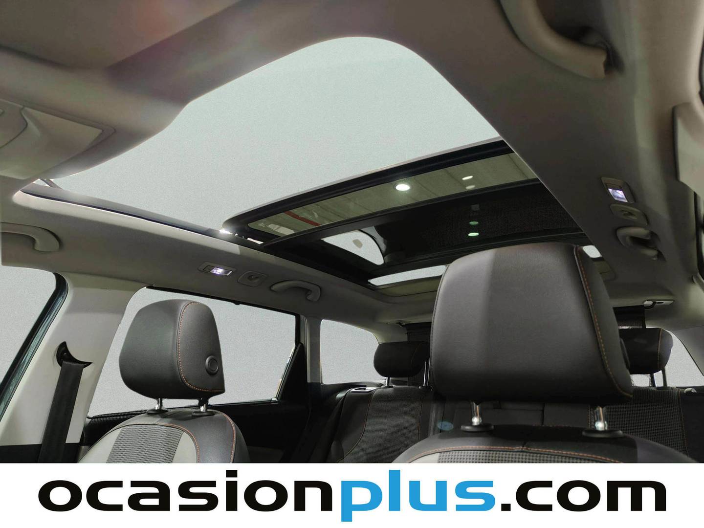 Extras y acabados del Seat León Seat León ST 2.0 TDI S&S X-perience 4Drive DSG6 (184 CV)