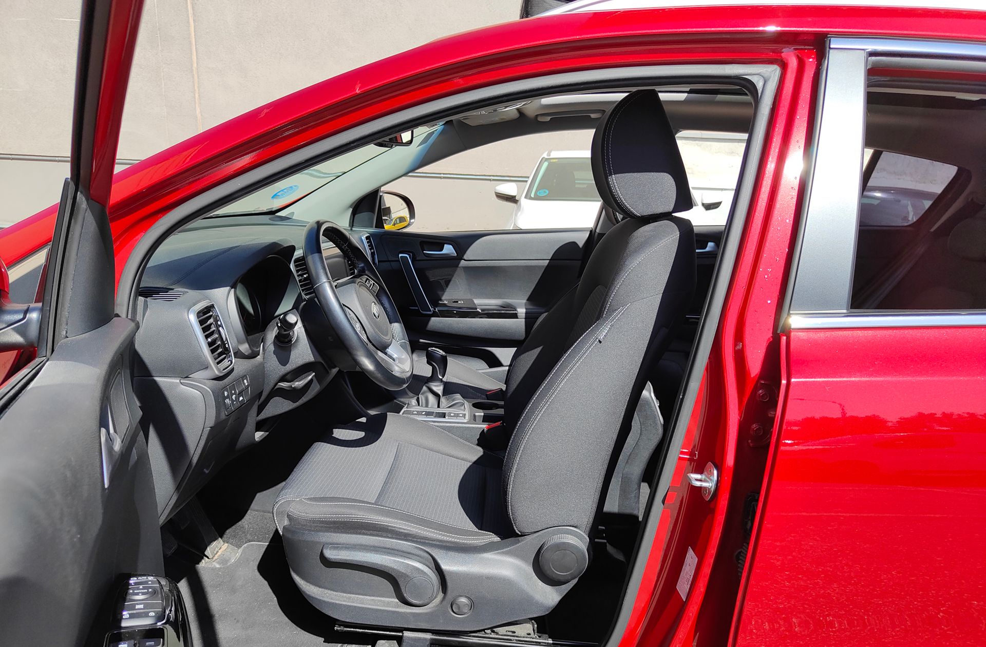 Kia Sportage 1.6 MHEV Drive 4x2 - foto 12