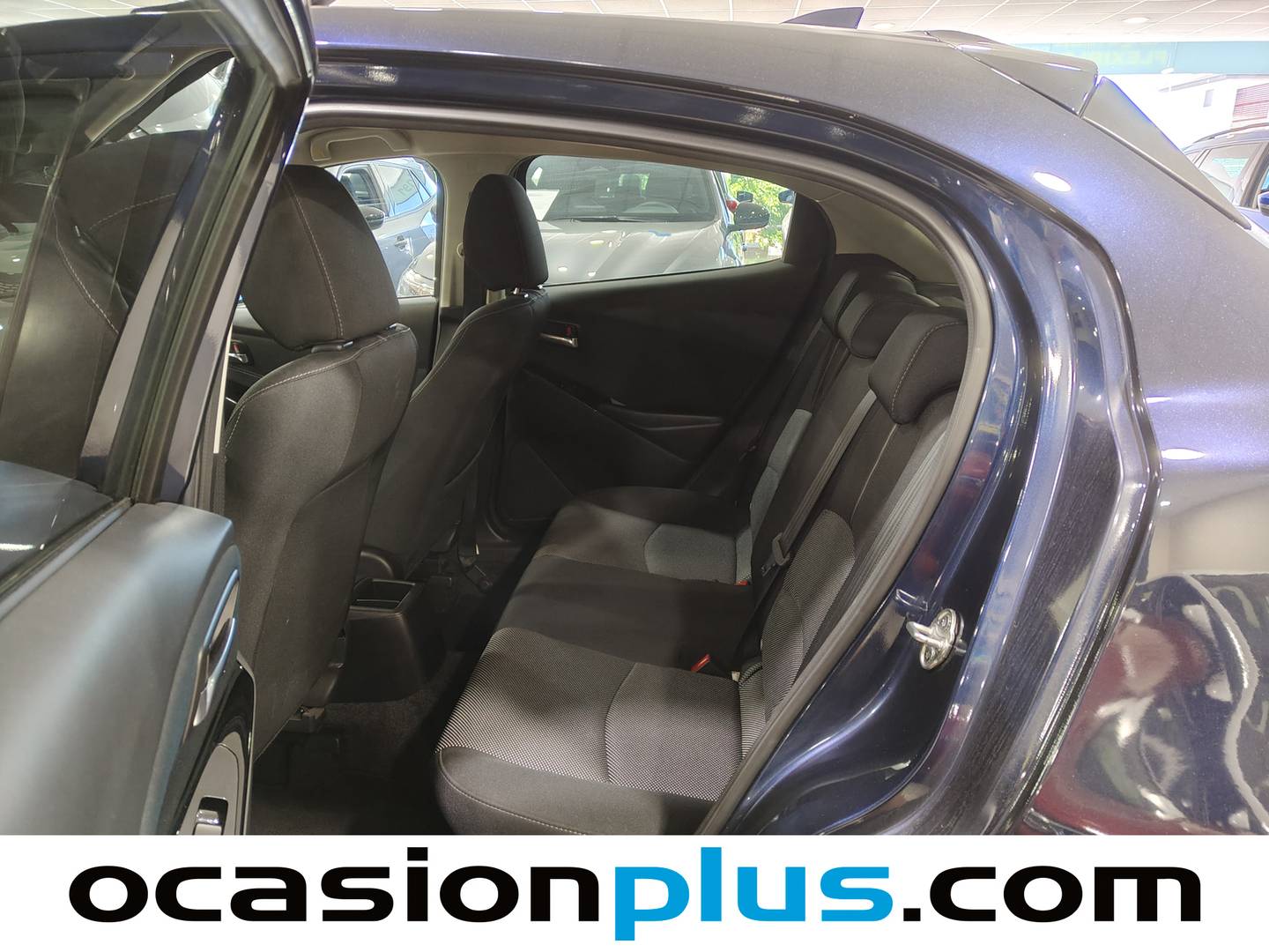 Foto asientos traseros Mazda Mazda2 Mazda Mazda 2 1.5 GE Luxury+Nav (90 CV)