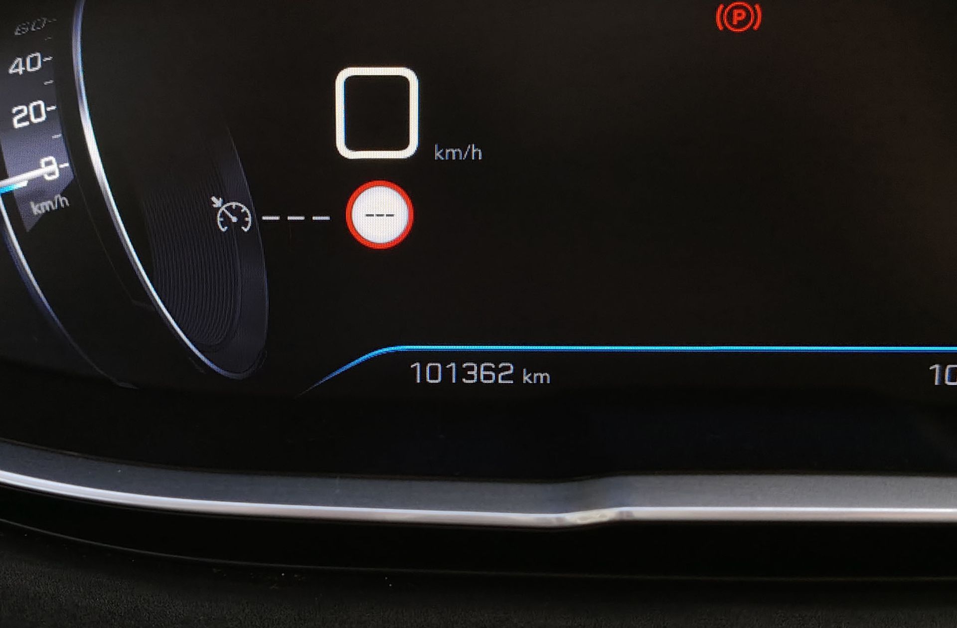 Peugeot 5008 BlueHDi 130 Allure - foto 12
