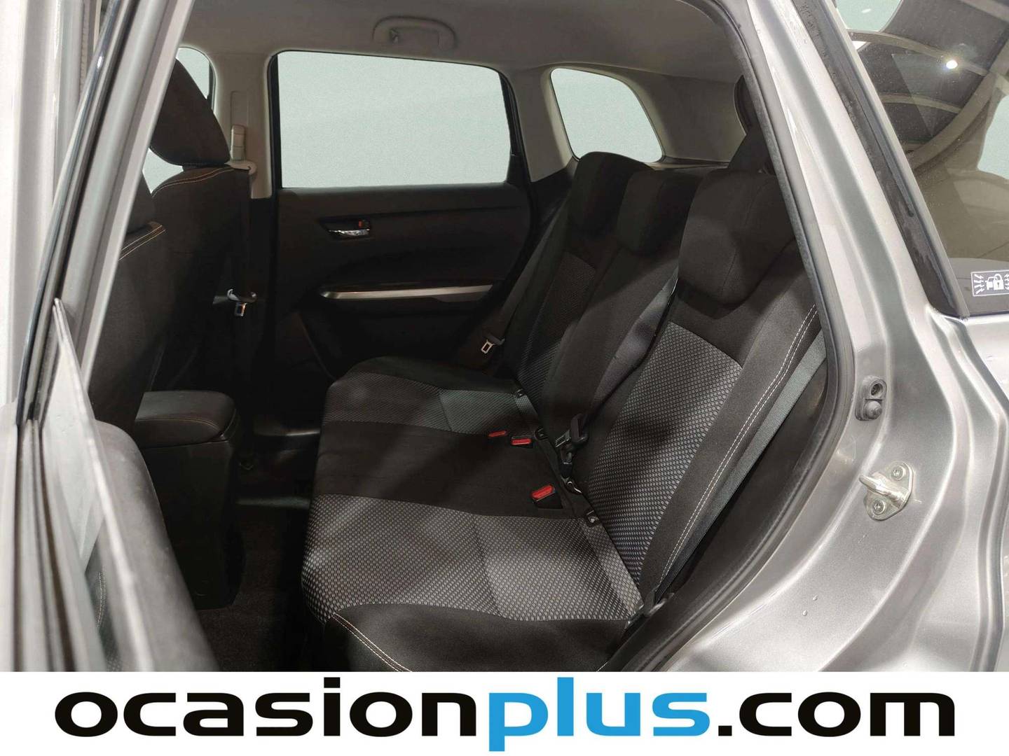 Foto asientos traseros Suzuki Vitara Suzuki Vitara 1.4 Turbo Mild Hybrid GLE (129 CV)