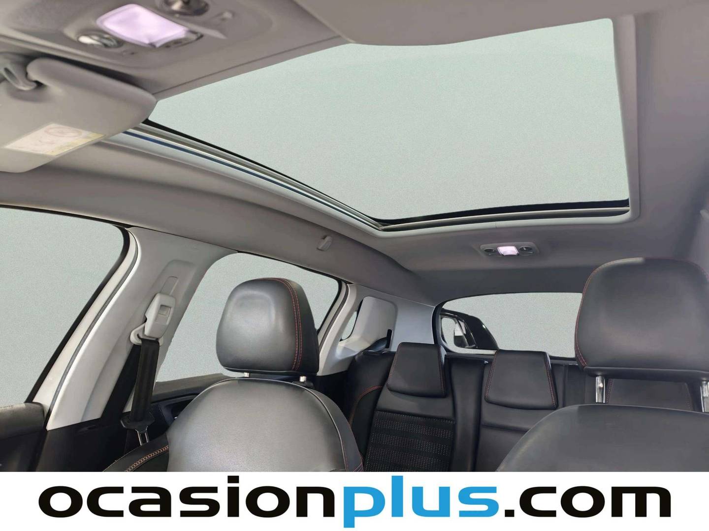 Extras y acabados del Peugeot 2008 Peugeot 2008 PureTech 130 S&S GT Line (130 CV)