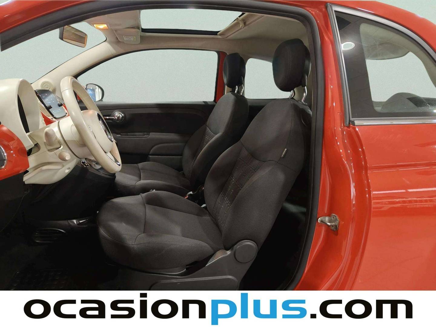 Foto asientos delanteros Fiat 500 Fiat 500 1.0 Hybrid Dolcevita (70 CV)