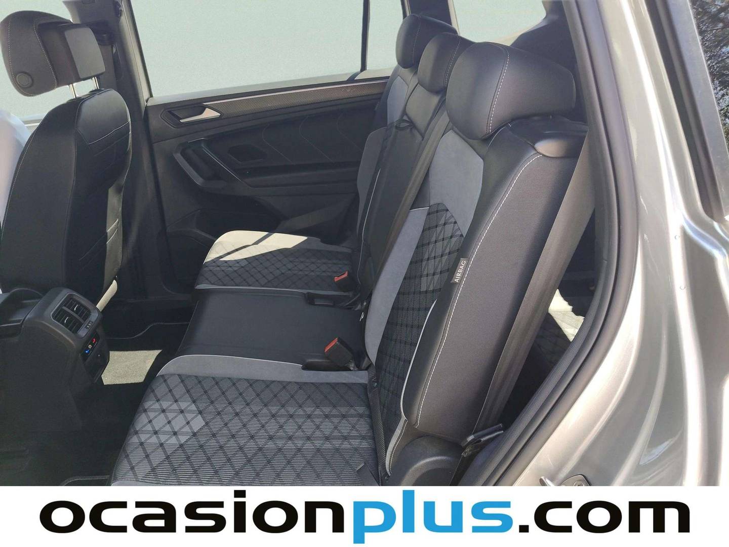 Foto asientos traseros Volkswagen Tiguan Allspace Volkswagen Tiguan Allspace R-Line 2.0 TDI (150 CV) DSG 7 Plazas