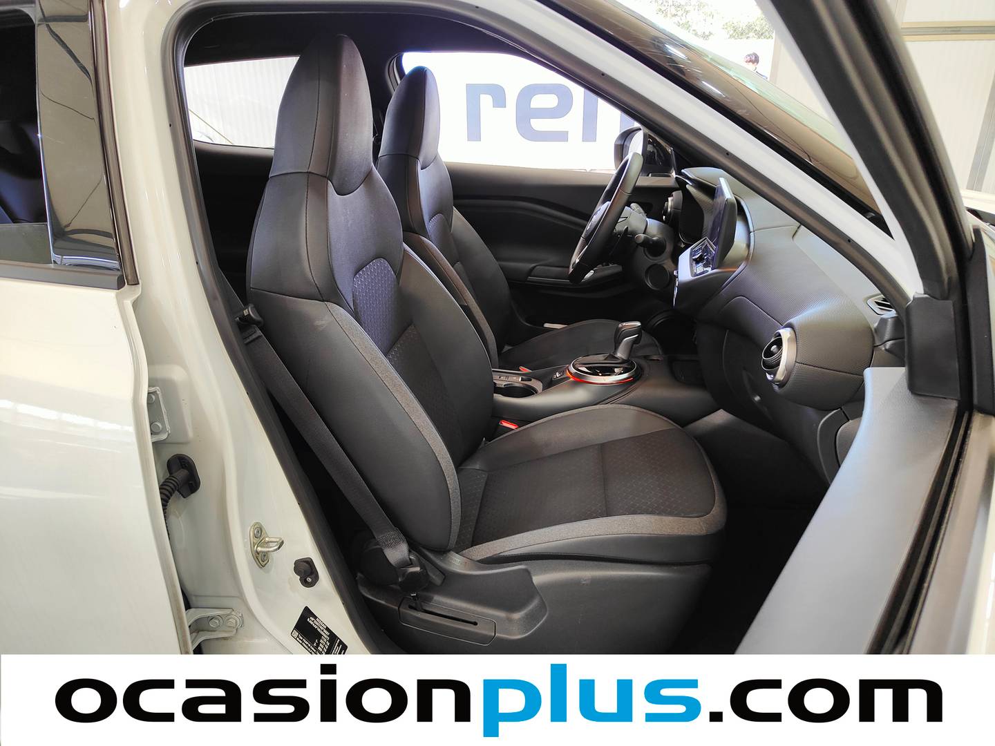 Foto Nissan JUKE Nissan Juke DIG-T N-Connecta 4x2 DCT (114 CV)