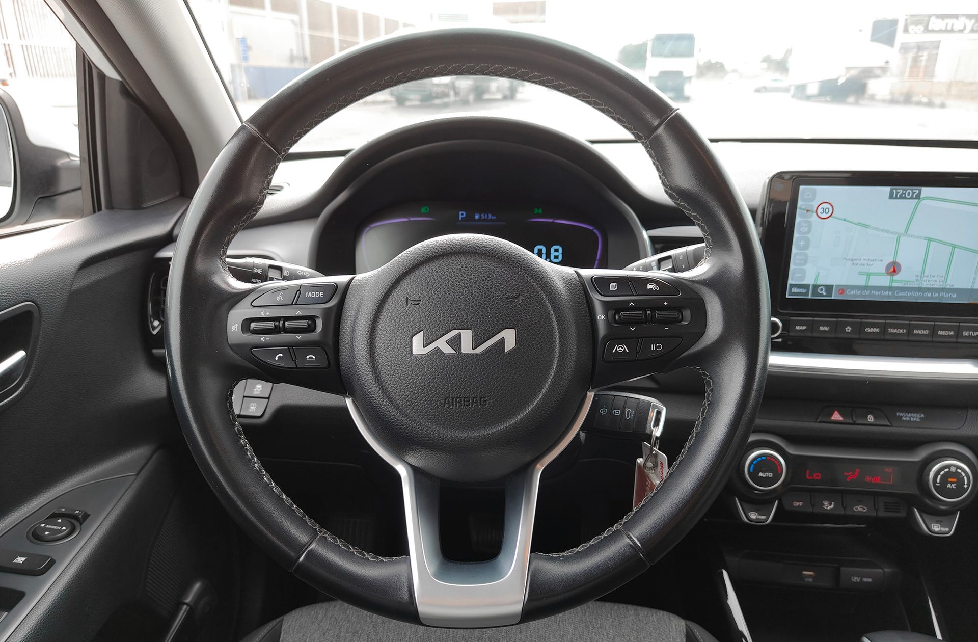 Kia Stonic 1.0 T-GDi Drive DCT - foto 22