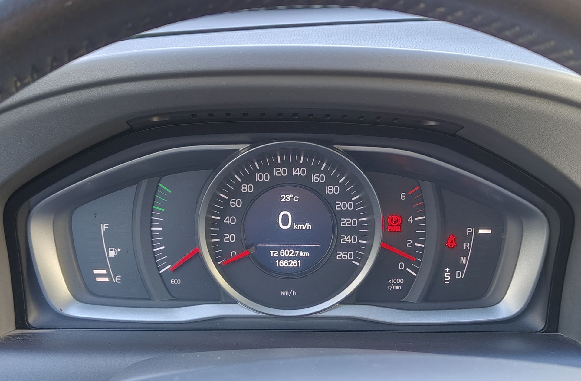 Volvo XC60 D3 Momentum - foto 23