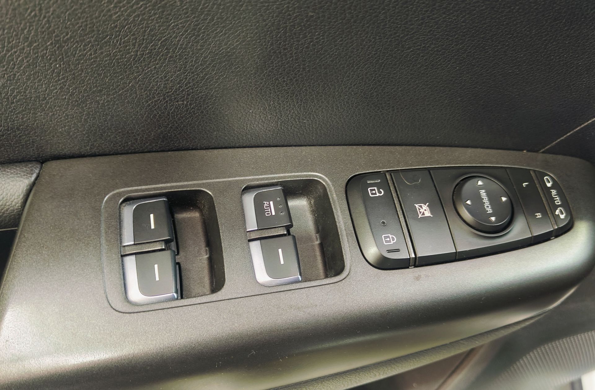 Kia Sportage 1.6 GDi Drive 4x2 GLP - foto 29