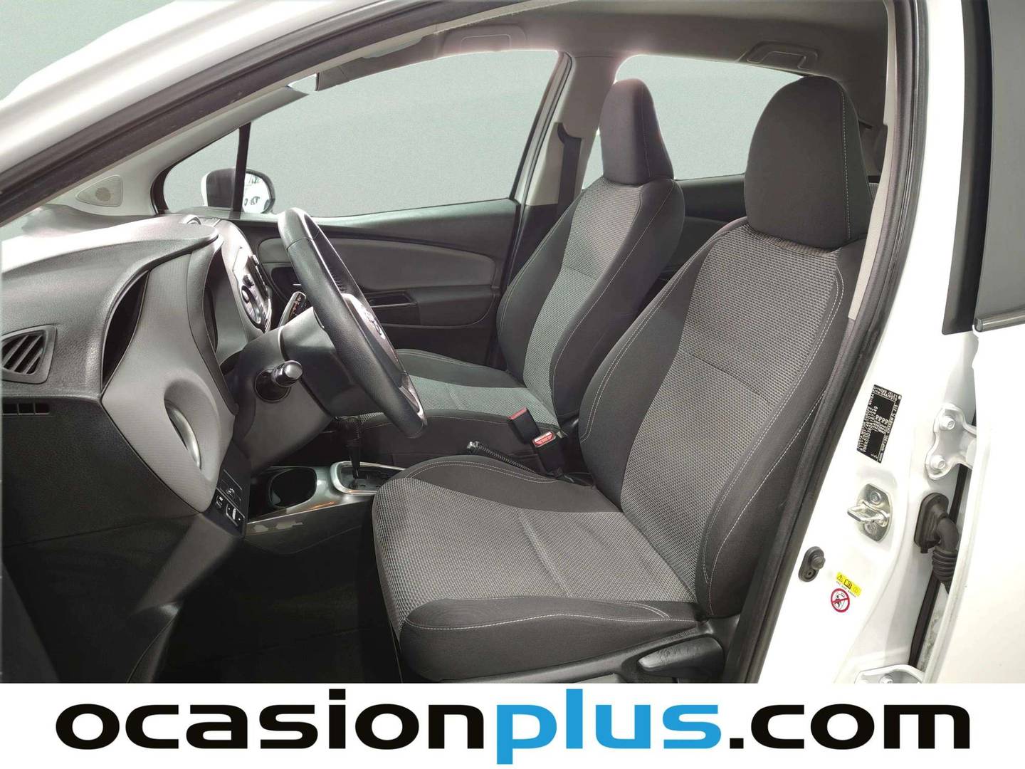 Foto asientos delanteros Toyota Yaris Toyota Yaris 1.5 Hybrid Active (100 CV)