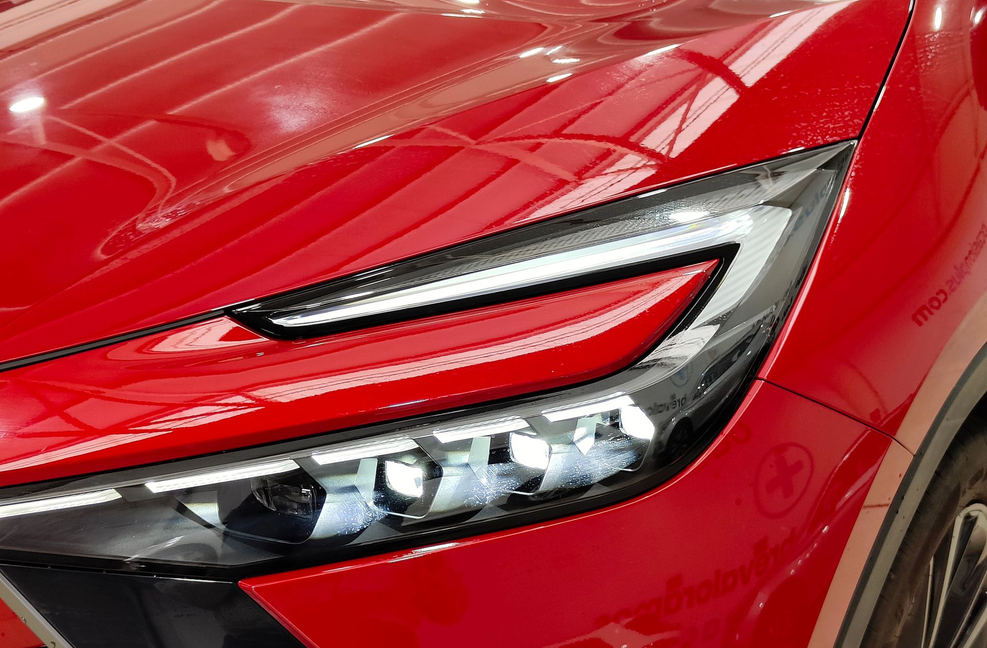 Toyota C-HR 220PH GR Sport - foto 14