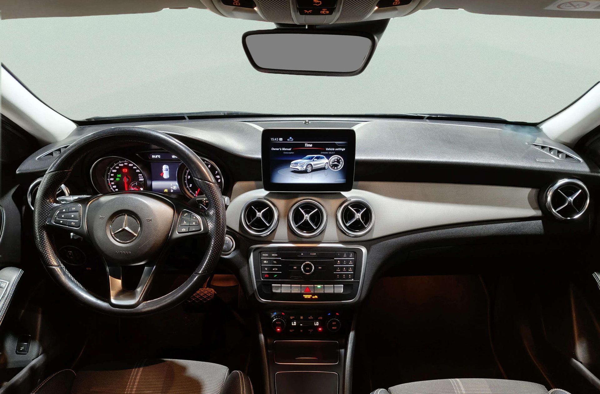 Mercedes-Benz GLA 180 - foto 6