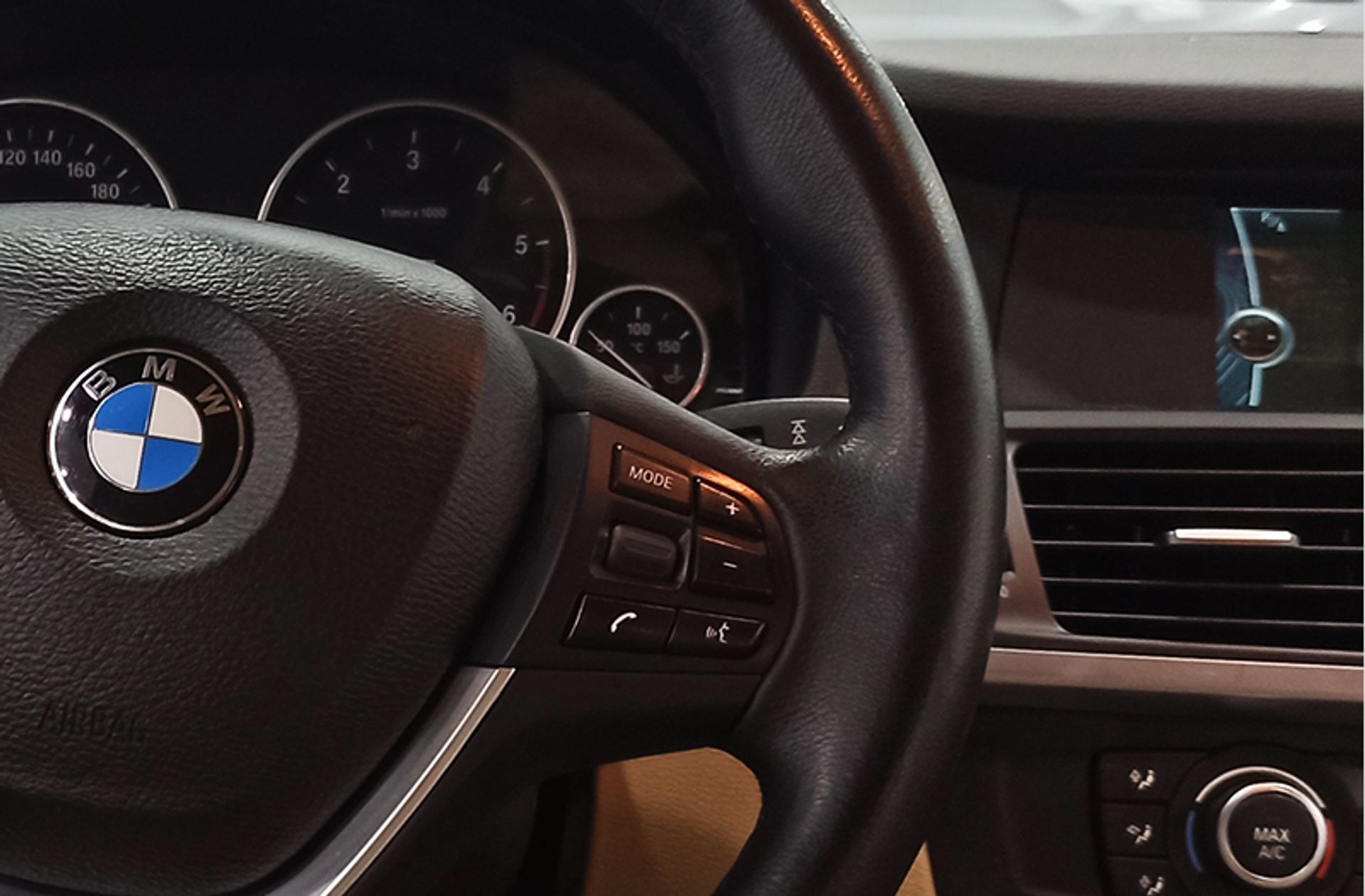 BMW X3 sDrive18d - foto 24