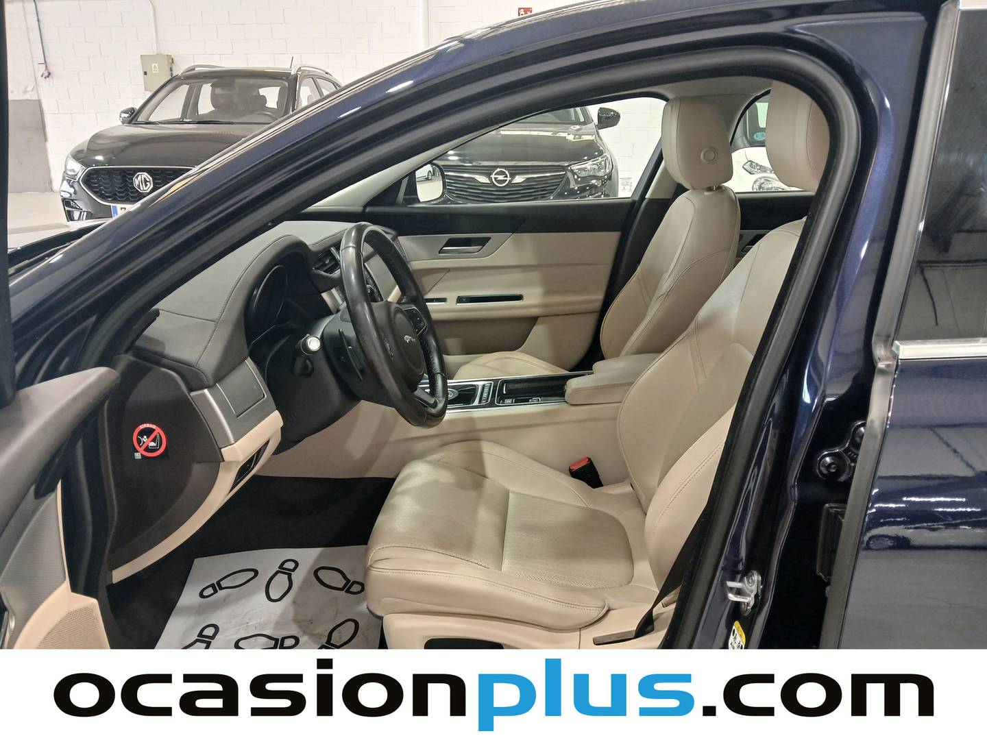 Foto asientos delanteros Jaguar XF Jaguar XF 2.0 D Prestige Auto (180 CV)