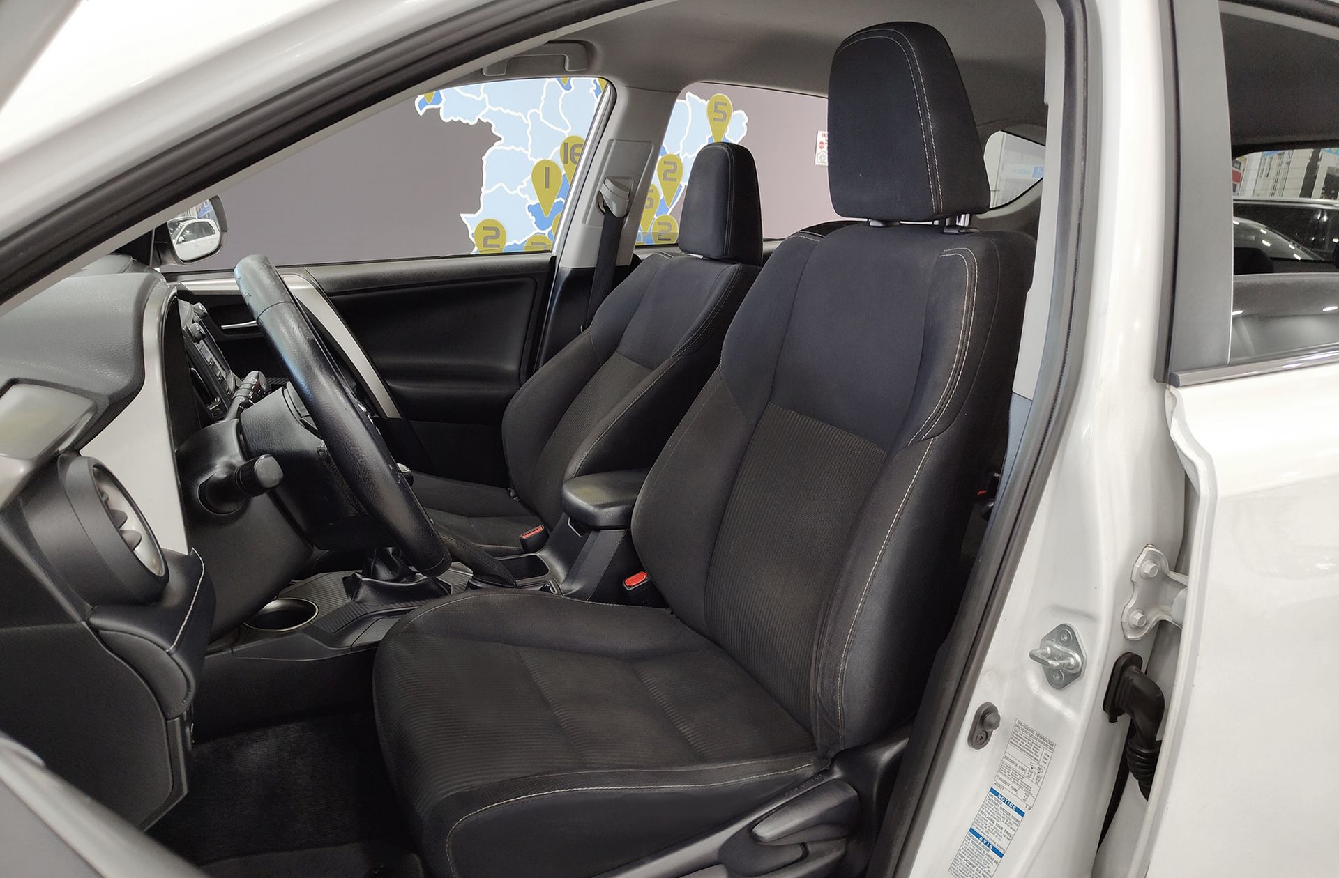 Toyota RAV4 150D Advance AWD - foto 10