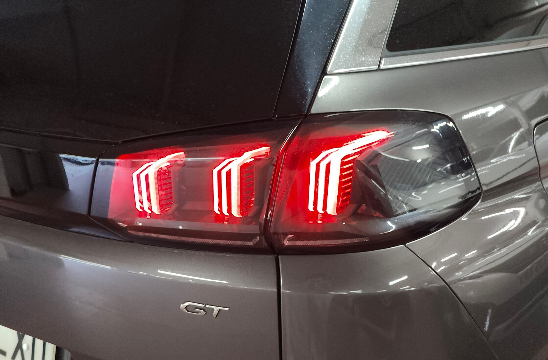 Peugeot 5008 BlueHDi 130 GT EAT8 7 plazas - foto 19