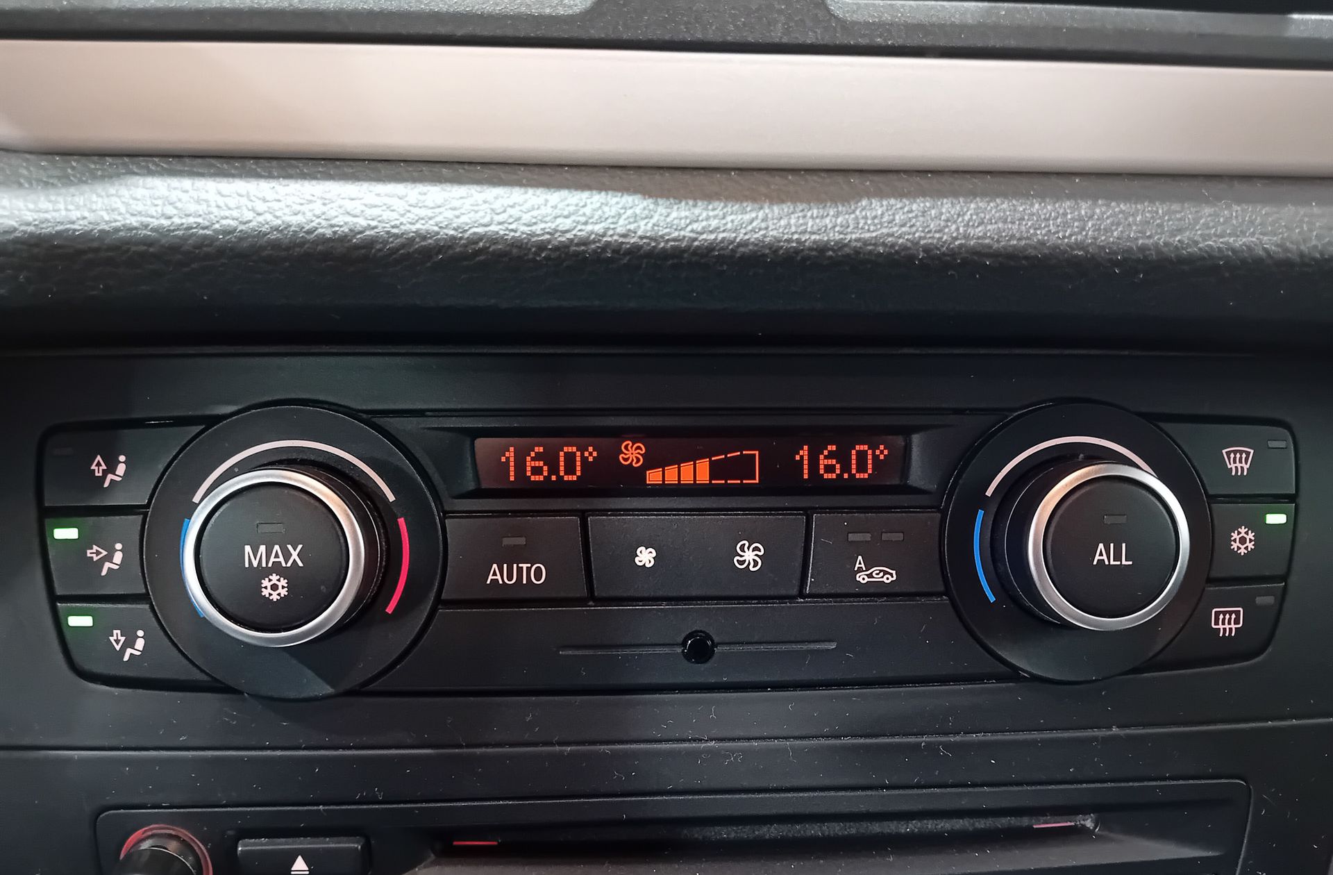 BMW X1 xDrive18d 4x4 - foto 30
